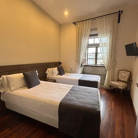 A Torre Do Xudeu 2* Tui